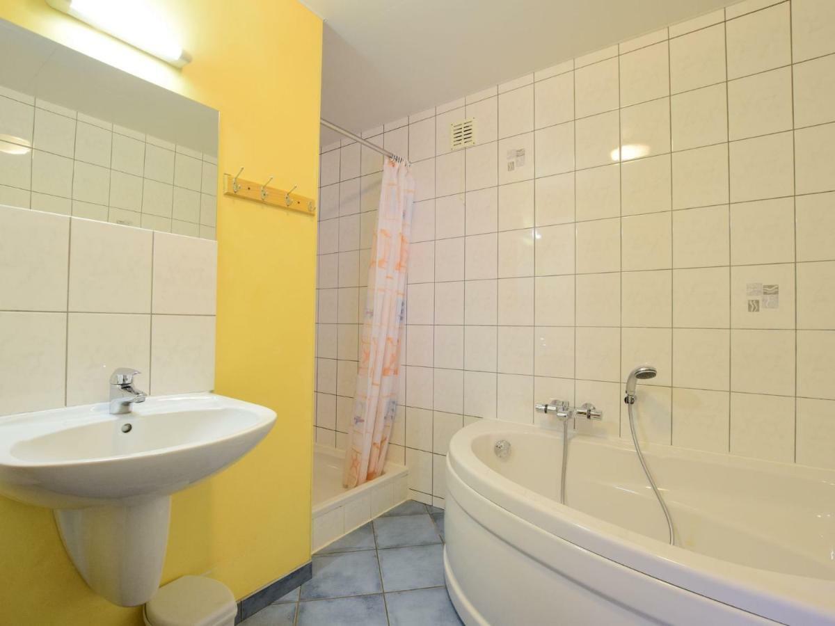 Comfortable Cottage In Neufmoulin With Meadow View 胡法利兹 外观 照片